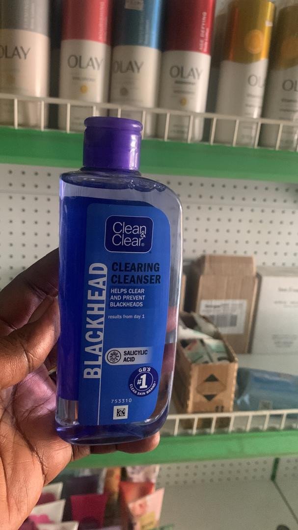 Clean & Clear Blackhead Cleansing Cleanser